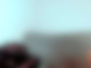 Live cam show with kittyeyess - Teen (18+) on Milf Play