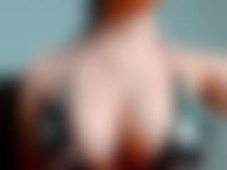 Live cam show with kittyeyess - Ebony on UwU Esports | colombia