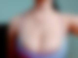 Live cam show with kittyeyess - Facial Piercings on Uber Horny