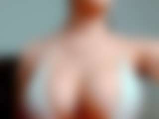 kittyeyess's Live Sex Cam Show