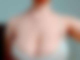 kittyeyess's Live Sex Cam Show