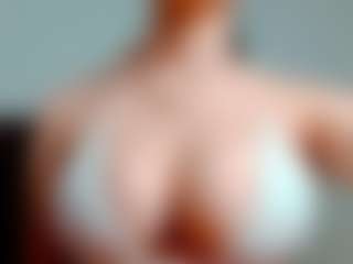 Live cam show with kittyeyess - Tittyfuck on Gym Cam Girls