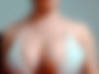 kittyeyess's Live Sex Cam Show