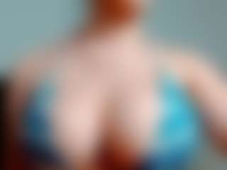 Live cam show with kittyeyess - Smoking on Dolls Live