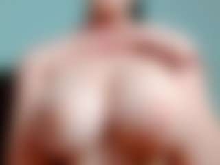 kittyeyess's Live Sex Cam Show