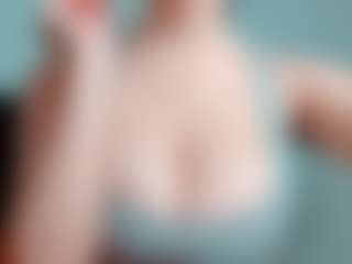 Live cam show with kittyeyess - HD on Big Tits