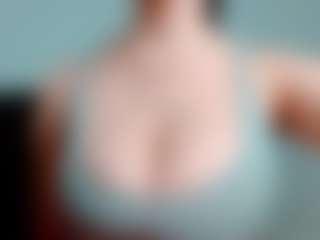 Live cam show with kittyeyess - Black HD on galaxygirlnitro.com