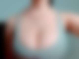 Live cam show with kittyeyess - Dildo Or Vibrator on livesexfox.com