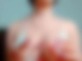 kittyeyess's Live Sex Cam Show