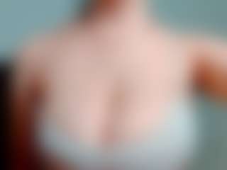 kittyeyess's Live Sex Cam Show