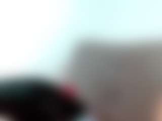 Live cam show with kittyeyess - Ebony Petite on TeamSkeetLive