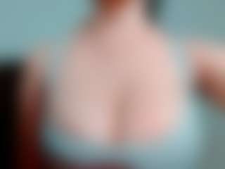 Live cam show with kittyeyess - Ebony on TeamSkeetLive | colombia