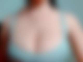 kittyeyess's Live Sex Cam Show
