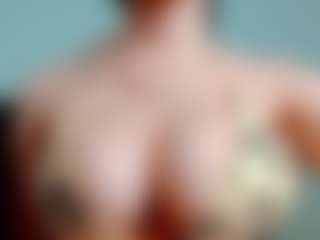 kittyeyess's Live Sex Cam Show