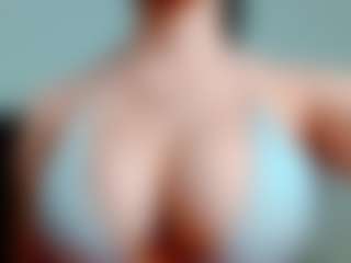 kittyeyess's Live Sex Cam Show
