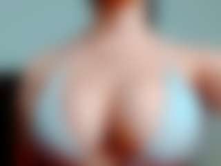 Live cam show with kittyeyess - Hairy Pussy on luckytryst.com