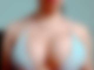 Live cam show with kittyeyess - Athletic Blowjob on friskycurves.com