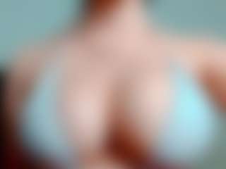 Live cam show with kittyeyess - Lingerie on live18s.com