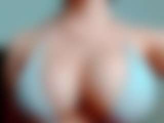 kittyeyess's Live Sex Cam Show