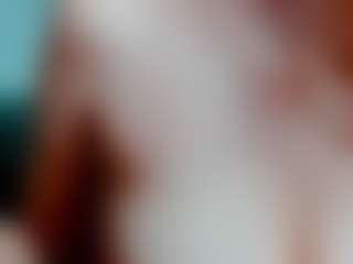 Live cam show with kittyeyess - Athletic on SpunkLive