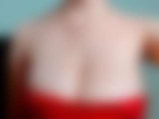 Live cam show with kittyeyess - Spy Petite on Camsoda