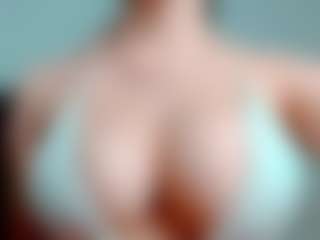Live cam show with kittyeyess - Athletic on Camsoda