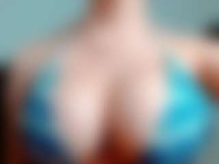 kittyeyess's Live Sex Cam Show