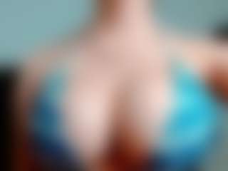 kittyeyess's Live Sex Cam Show