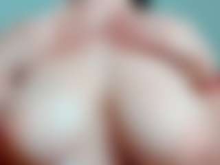 kittyeyess's Live Sex Cam Show
