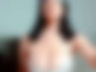 Live cam show with kittyeyess - Bikini on Camsoda