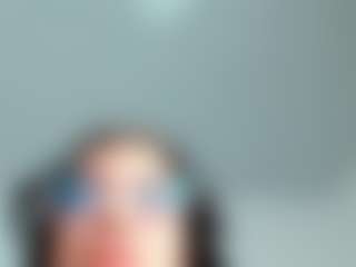 kittyeyess's Live Sex Cam Show