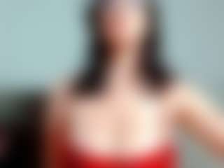 Live cam show with kittyeyess - Nails on Big Tits