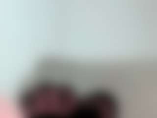 Kittyeyess's Live Sex Cam Show
