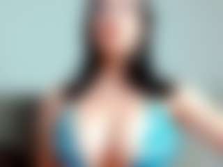 Kittyeyess's Live Sex Cam Show