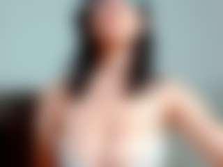 Kittyeyess's Live Sex Cam Show