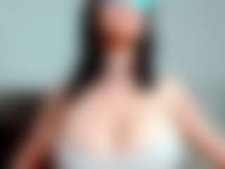 Kittyeyess's Live Sex Cam Show