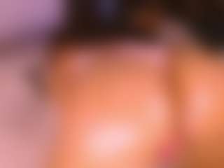 Live cam show with MelanyTylor - Red Hair Shaved Pussy on Cam Slut