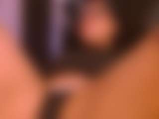 Live cam show with MelanyTylor - Fingering Latina on friskycurves.com | colombia