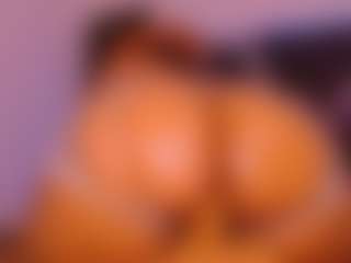 Live cam show with MelanyTylor - Big Tits Dildo on Camsoda