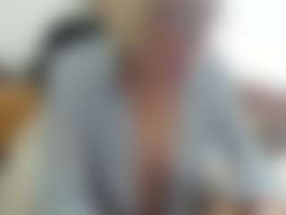 Live cam show with Victoria68xx - Granny BBW on Camsoda