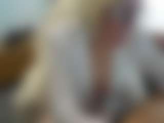 Live cam show with Victoria68xx - Blonde Hair Middle Aged on Camsoda