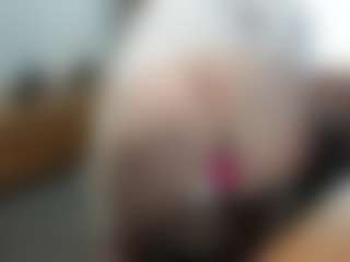 Live cam show with Victoria68xx - Hairy Pussy MILF on Camsoda