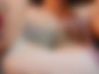 Live cam show with annie-ackerman - Glasses on Camsoda