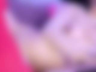 Live cam show with sasha-sweett - Facial on SquirtSoMuch