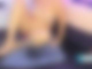 Live cam show with sasha-sweett - Thin on milfzrlive.com