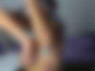 Live cam show with Zendaya - Facial Piercings on Camsoda