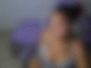 Live cam show with Zendaya - Facial Piercings on xxxlivecams.org