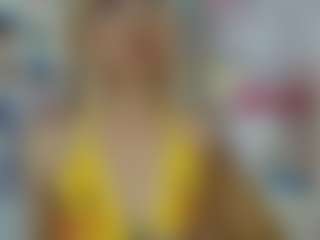 Live cam show with CloeLeee - Double Penetration on SpankPalCams
