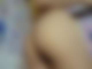 Live cam show with CloeLeee - Black on Sex Cam Show