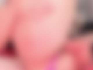 Nadia-saadiK1 MILF webcam performer live streaming